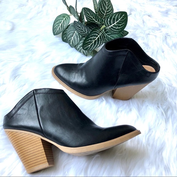 Dolce Vita Shoes - Dolce Vita Black Ankle Booties Chunky Heel 7.5